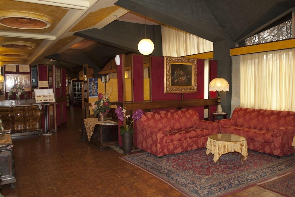 Ai Ronchi Motor Hotel Brescia Exterior photo