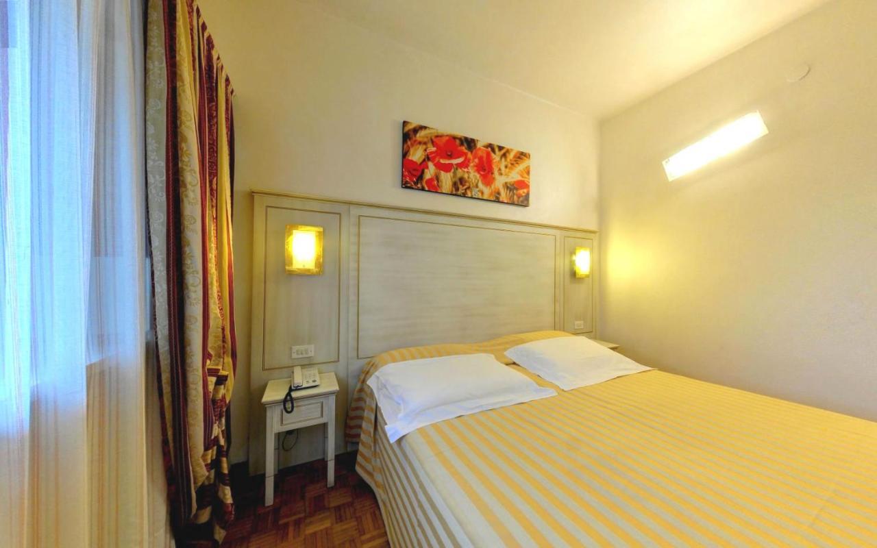 Ai Ronchi Motor Hotel Brescia Exterior photo